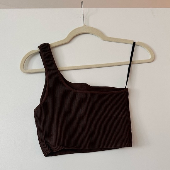 Aritzia Babaton Cropped One Shoulder Top - Picture 3 of 3